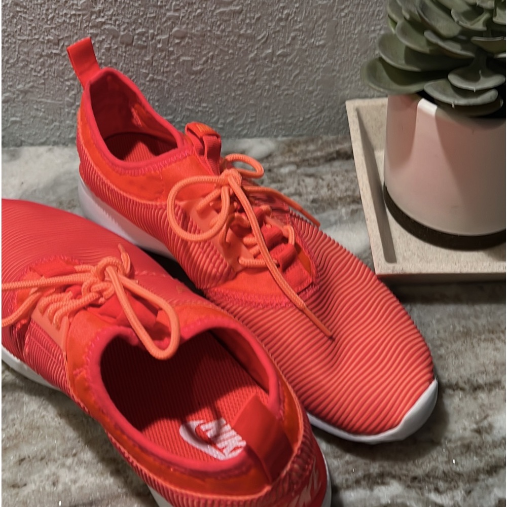 𝒏𝒊𝒌𝒆 𝒔𝒛 8.5 𝒆𝒖𝒄 𝒘𝒐𝒓𝒏 1𝒙